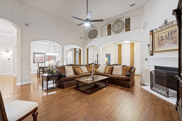 730 Peninsula Bend, Shady Shores, TX 76208