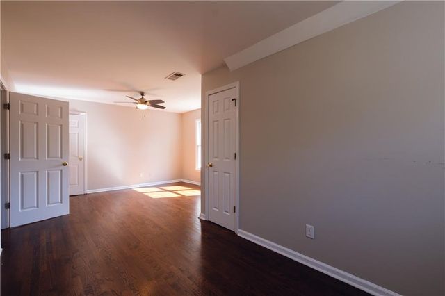 660 Dianthus Court NW, Acworth, GA 30102