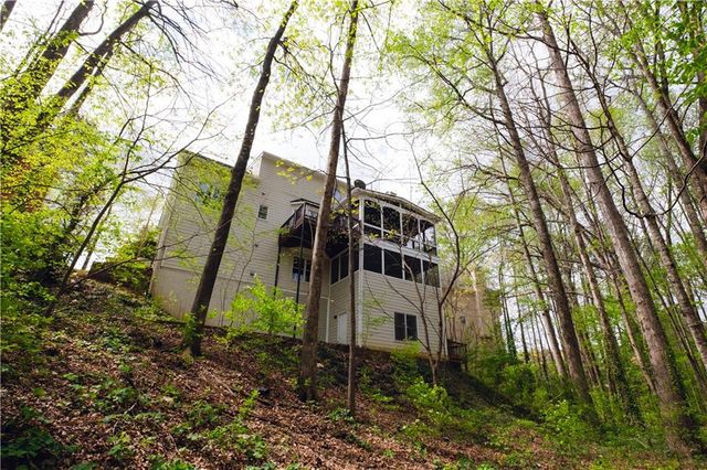 660 Dianthus Court NW, Acworth, GA 30102