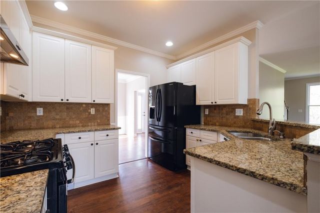 660 Dianthus Court NW, Acworth, GA 30102