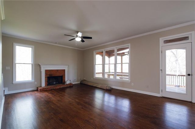 660 Dianthus Court NW, Acworth, GA 30102