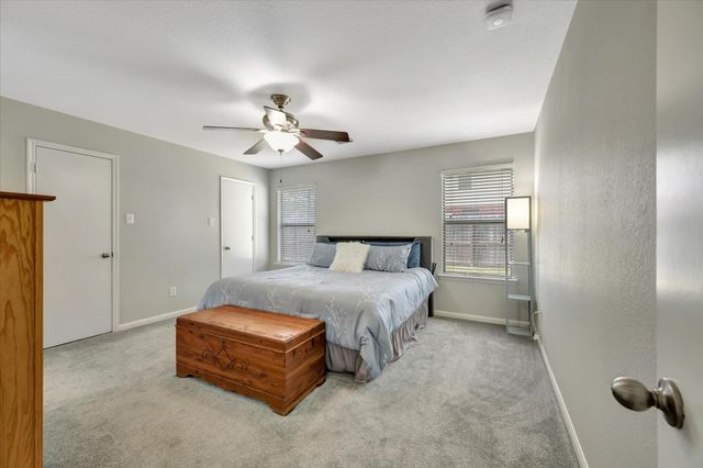 4802 Quiet Canyon Drive, Friendswood, TX 77546