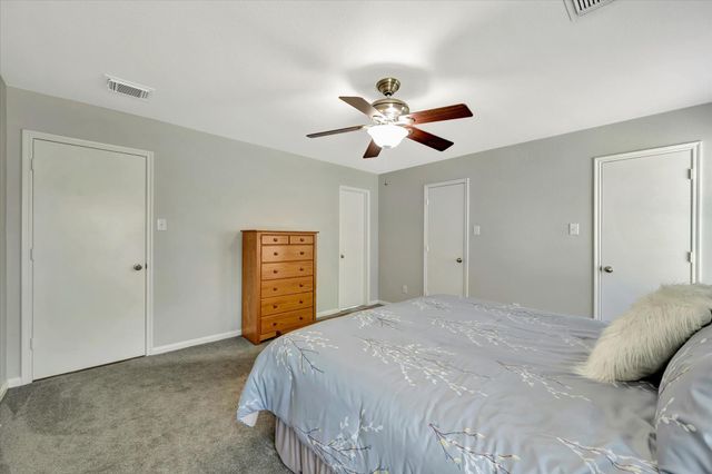 4802 Quiet Canyon Drive, Friendswood, TX 77546