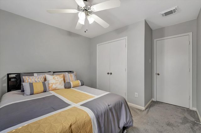4802 Quiet Canyon Drive, Friendswood, TX 77546