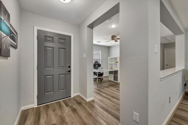 4802 Quiet Canyon Drive, Friendswood, TX 77546