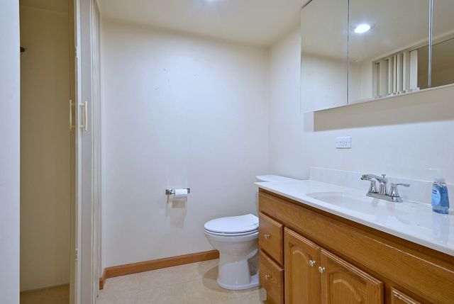 7728 W Gregory Street, Chicago, IL 60656
