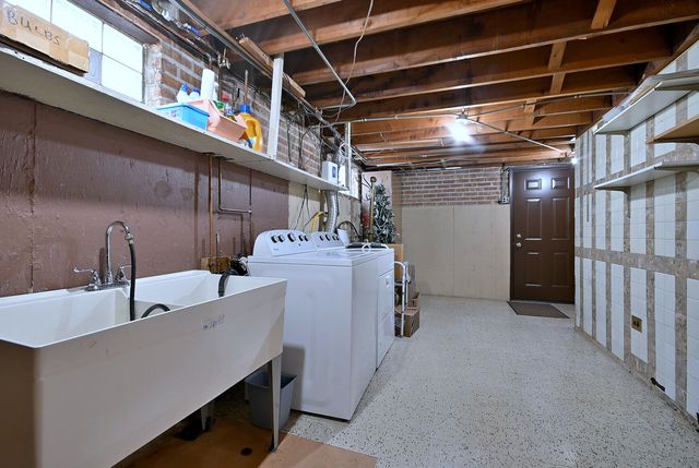 7728 W Gregory Street, Chicago, IL 60656