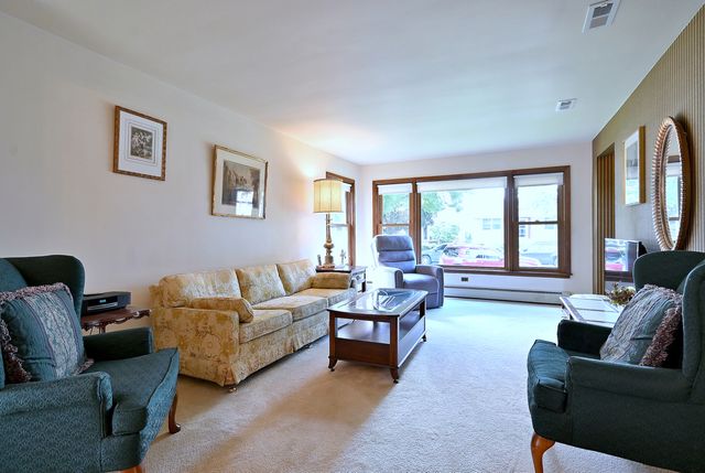 7728 W Gregory Street, Chicago, IL 60656