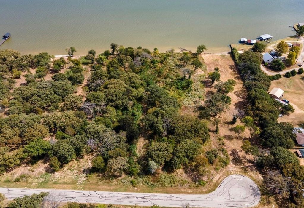 8967 Southern Shore Court, Kemp, TX 75143