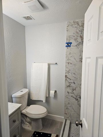 2010 NE 33rd Street, Lighthouse Point, FL 33064