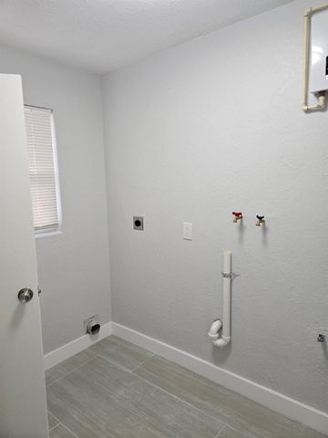 2010 NE 33rd Street, Lighthouse Point, FL 33064