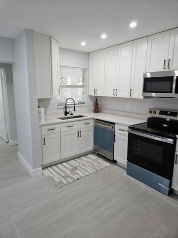 2010 NE 33rd Street, Lighthouse Point, FL 33064