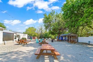 709 W Sam Rayburn, Bonham, TX 75418