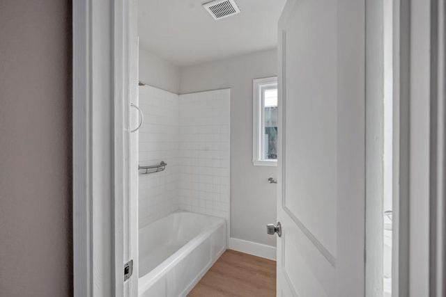 820 Jackson Street, Mountain View, CA 94043