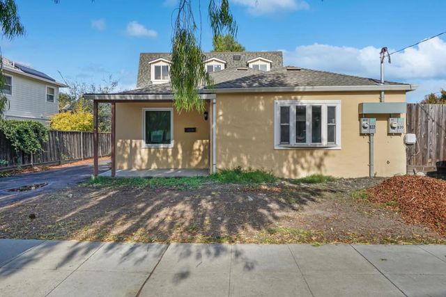 820 Jackson Street, Mountain View, CA 94043