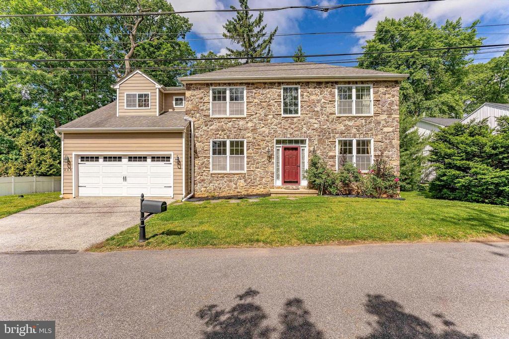 224 HEARN AVE, Berwyn, PA 19312