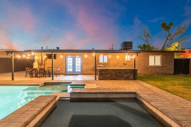 1233 E Marny Road, Tempe, AZ 85288