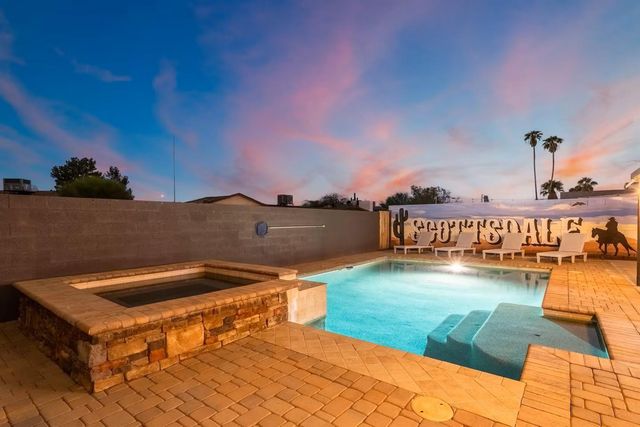 1233 E Marny Road, Tempe, AZ 85288