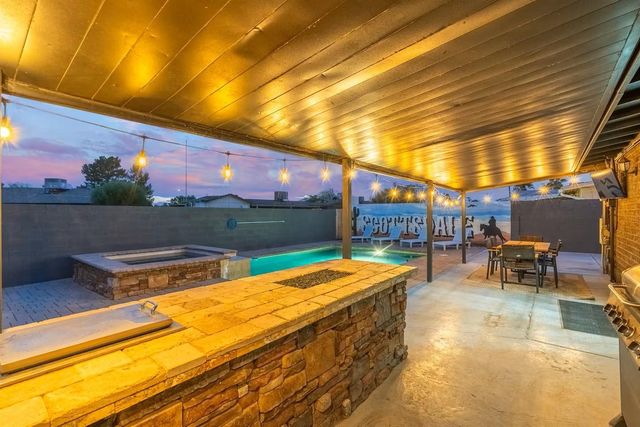 1233 E Marny Road, Tempe, AZ 85288