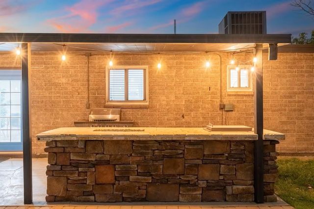 1233 E Marny Road, Tempe, AZ 85288