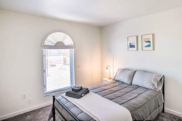 1233 E Marny Road, Tempe, AZ 85288