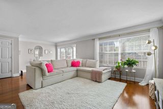 6980 Roswell Road A8, Atlanta, GA 30328