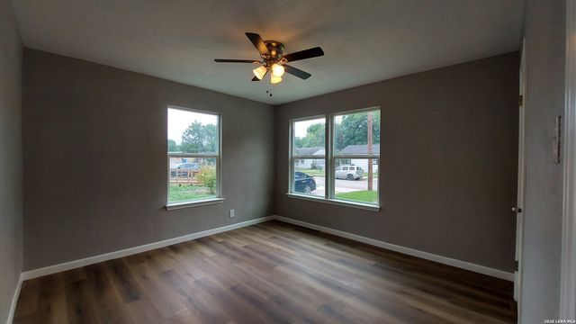 115 Elmo Ave, San Antonio, TX 78225