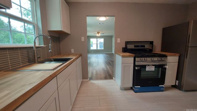115 Elmo Ave, San Antonio, TX 78225