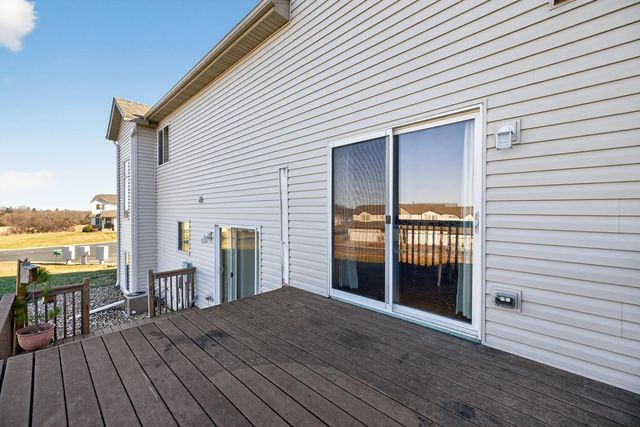 740 Baylee Place SW, Pine Island, MN 55963