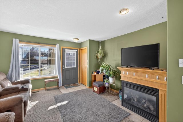 740 Baylee Place SW, Pine Island, MN 55963