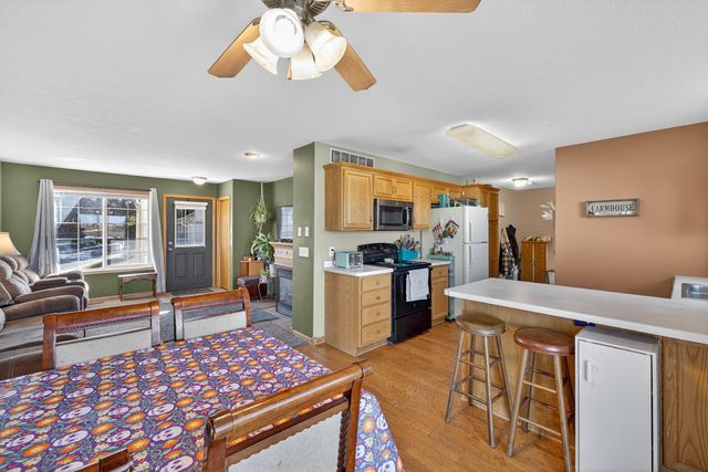 740 Baylee Place SW, Pine Island, MN 55963