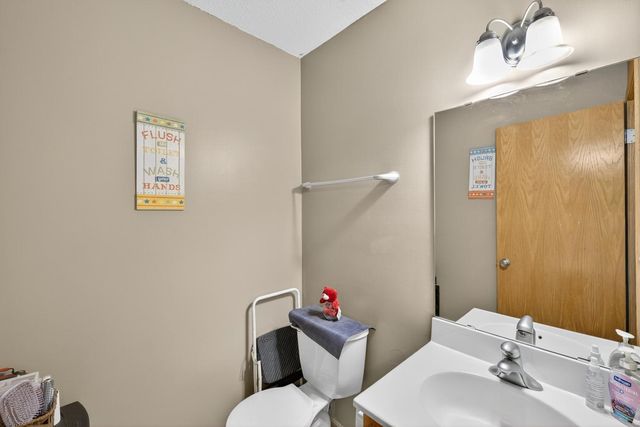 740 Baylee Place SW, Pine Island, MN 55963