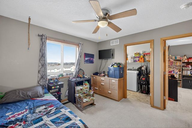 740 Baylee Place SW, Pine Island, MN 55963