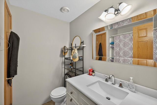 740 Baylee Place SW, Pine Island, MN 55963