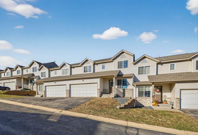 740 Baylee Place SW, Pine Island, MN 55963