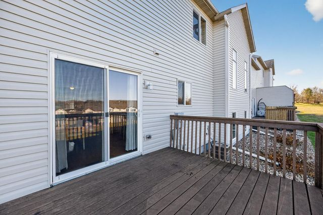 740 Baylee Place SW, Pine Island, MN 55963