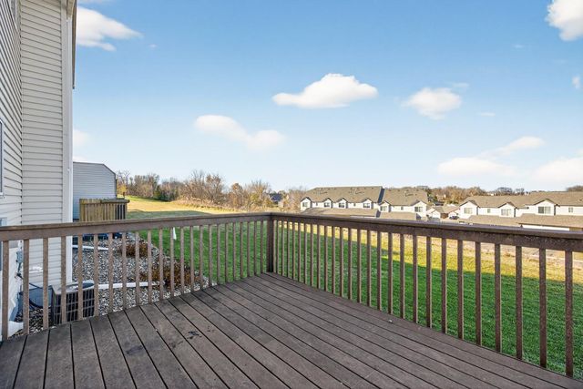 740 Baylee Place SW, Pine Island, MN 55963