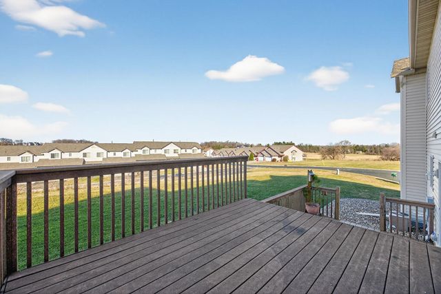 740 Baylee Place SW, Pine Island, MN 55963