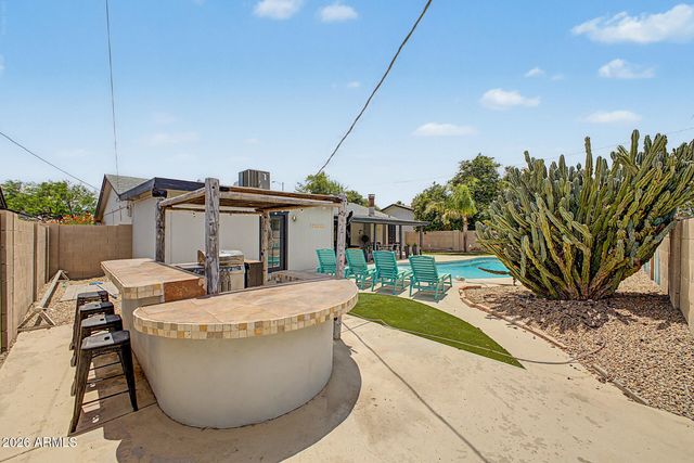 8330 E MONTE VISTA Road, Scottsdale, AZ 85257