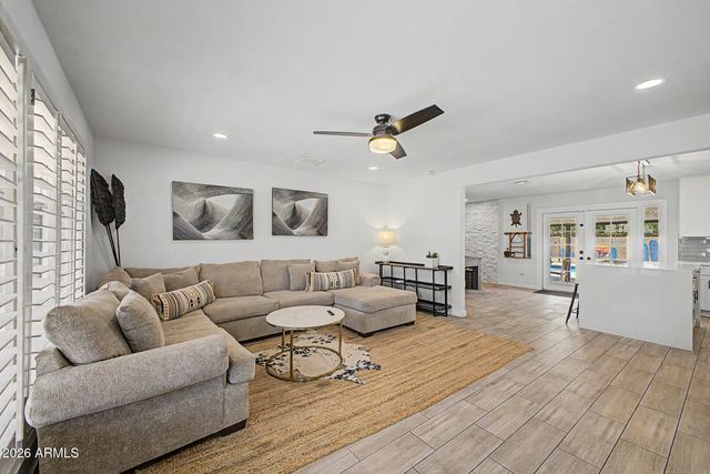 8330 E MONTE VISTA Road, Scottsdale, AZ 85257