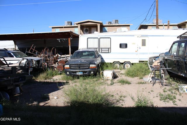 541 EAST Road, El Paso, TX 79915