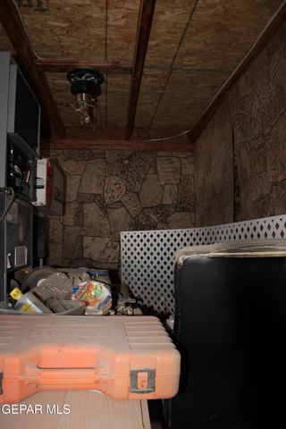541 EAST Road, El Paso, TX 79915