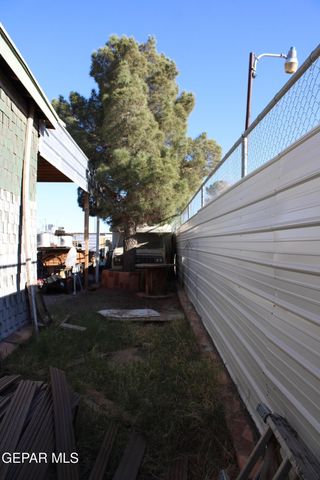 541 EAST Road, El Paso, TX 79915