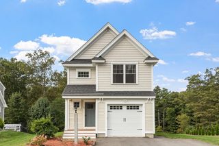 32 Calla Road, Londonderry, NH 03053