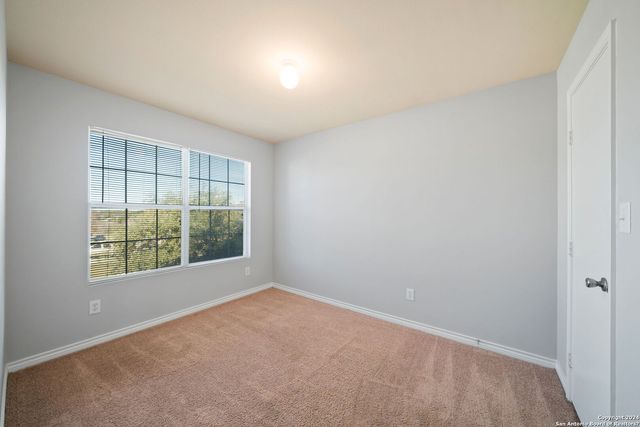 6410 Summit Oak Apt 4, San Antonio, TX 78229