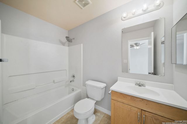 6410 Summit Oak Apt 4, San Antonio, TX 78229