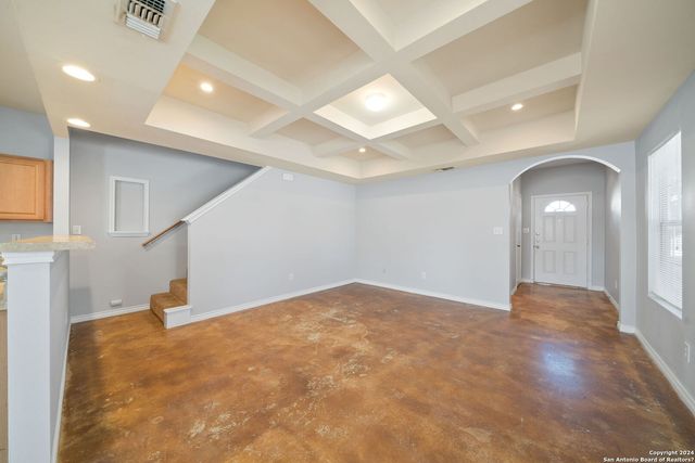 6410 Summit Oak Apt 4, San Antonio, TX 78229