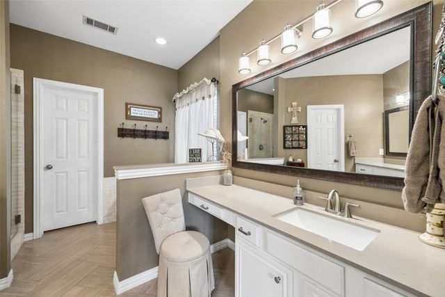 403 Springtree Road, Lake Dallas, TX 75065