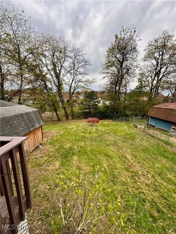 153 Carolina Avenue, Chester, WV 26034