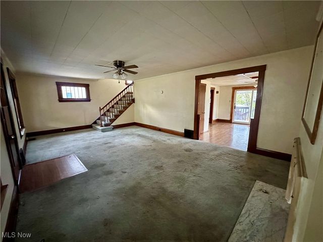 153 Carolina Avenue, Chester, WV 26034